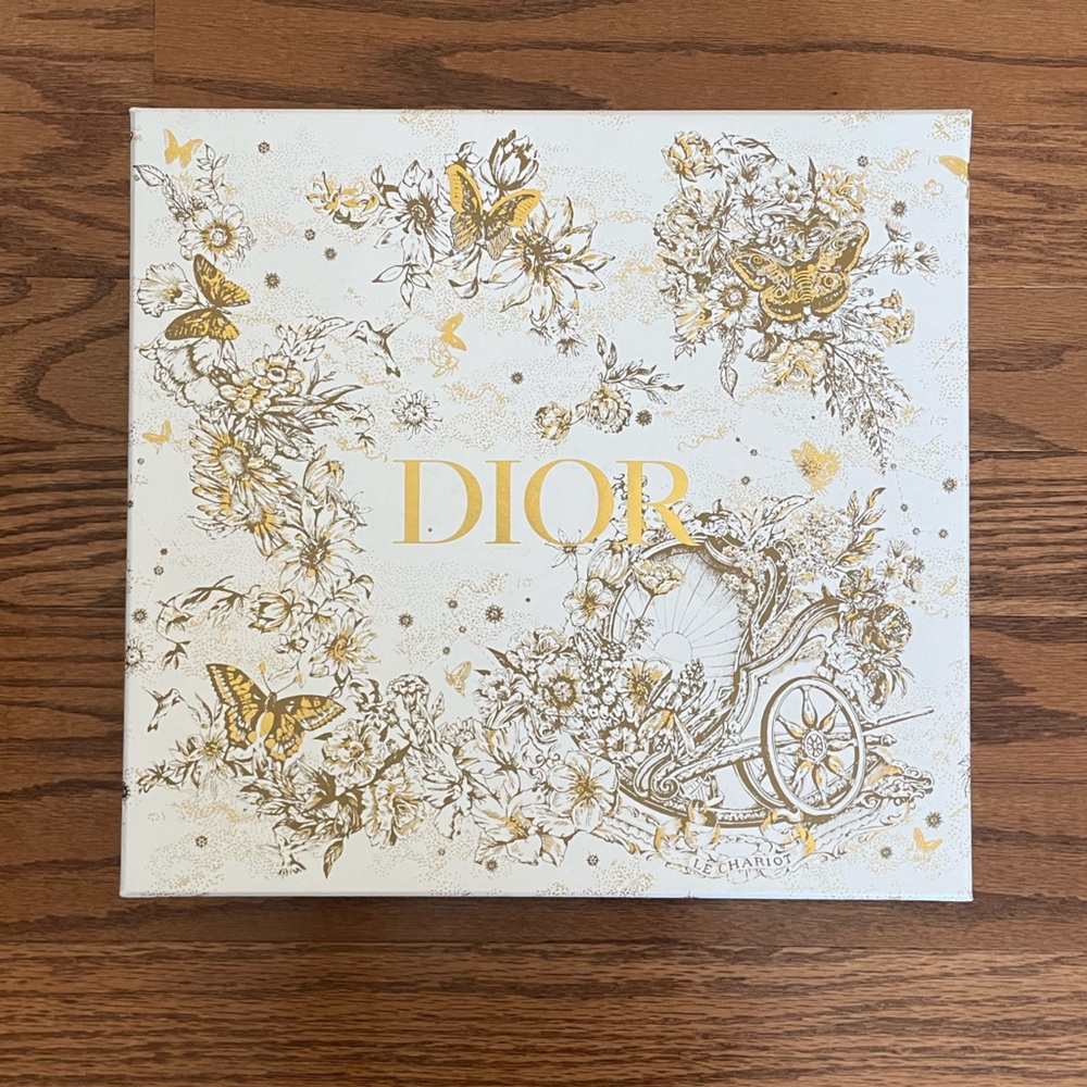 DIOR Holiday Gift Box